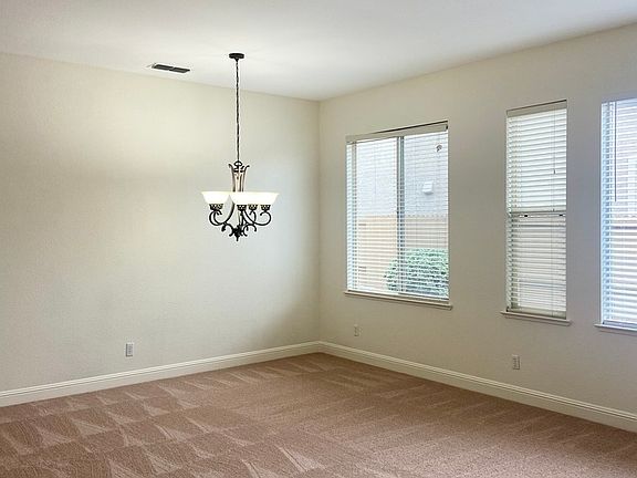 2nd image of 1425 Diamond Park Ln