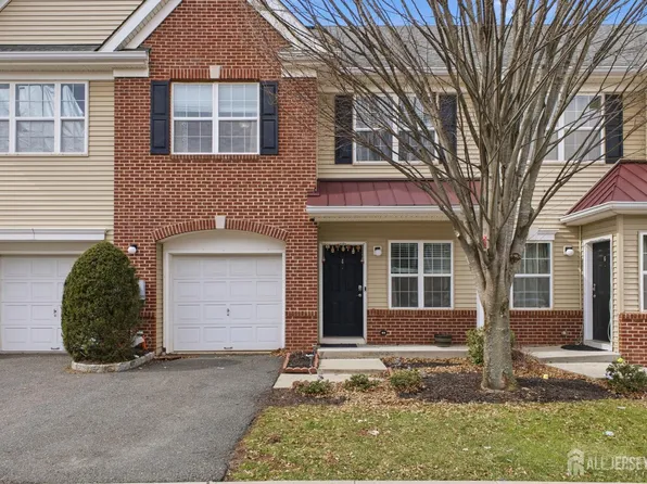 4 Masters Blvd #2004, Piscataway, NJ 08854