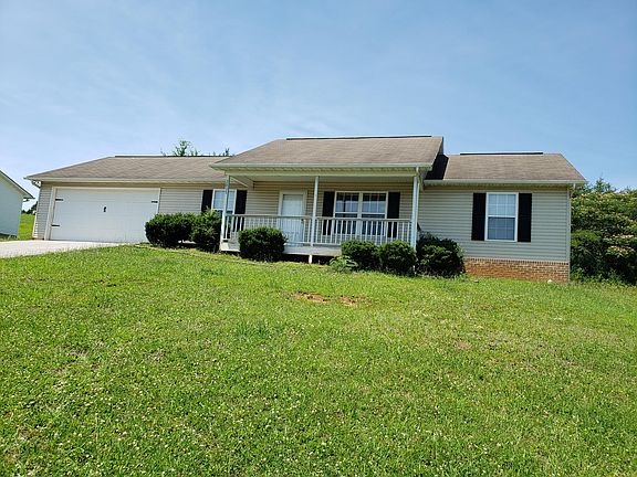 2nd image of 2833 Diane Gayle Dr
