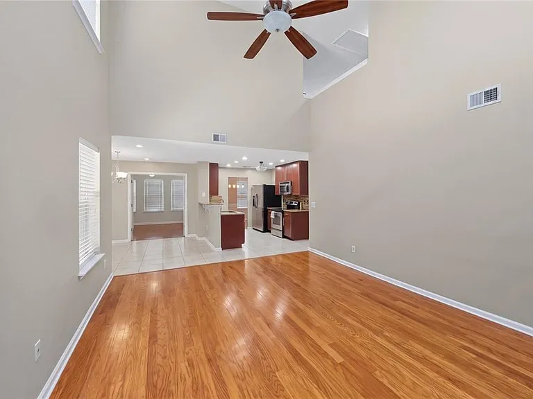 1809 Wellborn Way SW — Photo 9