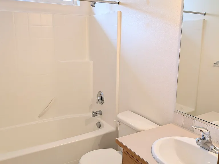 4107 Stonington Ln — Photo 10