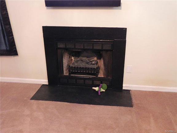 5th image of 108 Seven Pines Ave