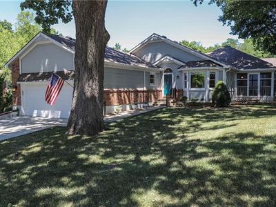 17712 E 29th St S, Independence, MO, 64057