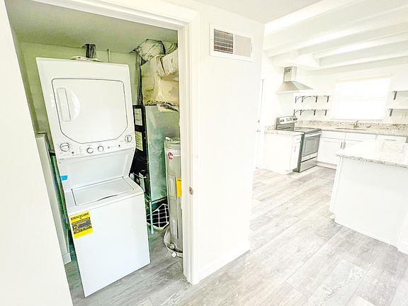 In Unit Washers & Dryers - Atlantic Place ONLY
