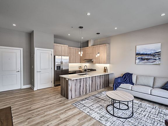 5th image of 4149 S Cottage Grove Ave #415
