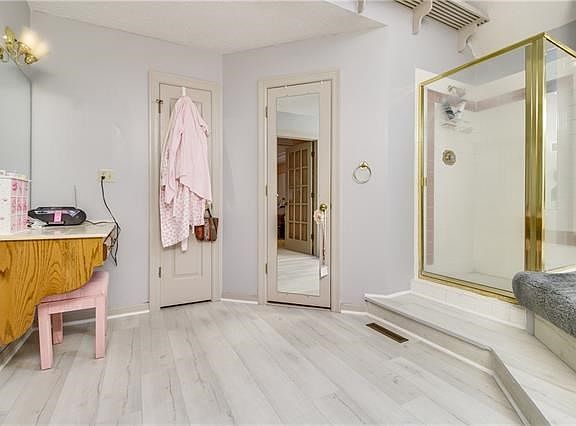 3rd image of 6408 Moats Dr