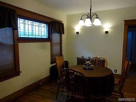 5th image of 504 Highgate Ave