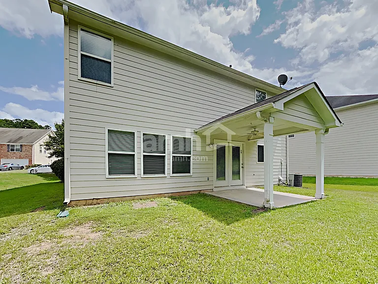 2641 Farmstead Ct — Photo 31