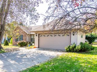 716 Cobblestone Way, Watertown, WI 53094