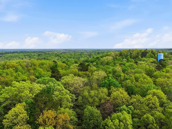 Moss Rd, Benton, AR 72019