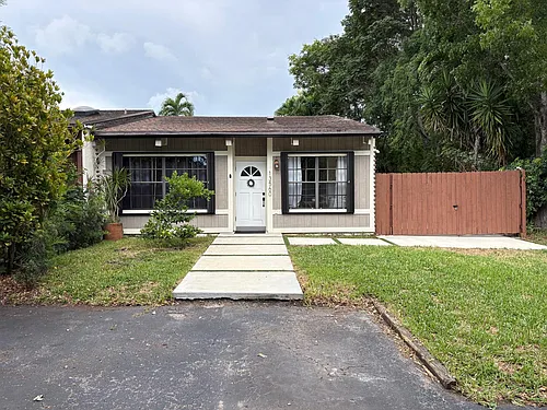 13560 SW 102nd Ln Photo 1