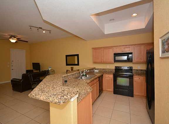 4th image of 10320 SW Stephanie Way #7105