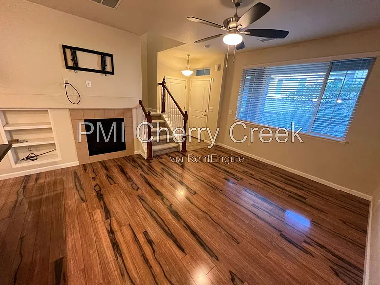 8159 S Akron Ct — Photo 12