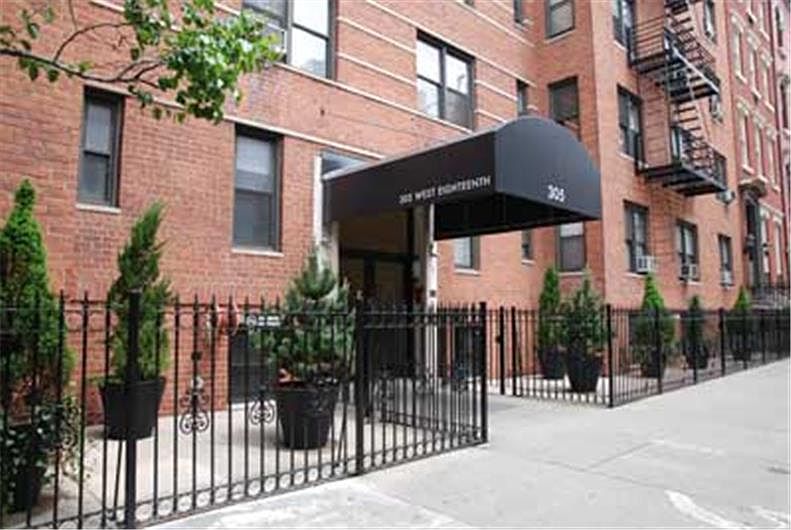 1st image of 305-313 W 18th St #6E