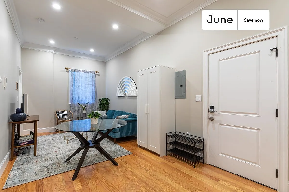 2 bedroom in North End on a flexible lease #275 — Photo 4