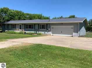 7131 E Bellevue Dr, Mount Pleasant, MI 48858