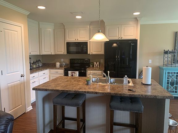 4th image of 113 Montreat Ct