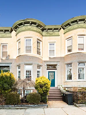 Sold by Brown Harris Stevens | media 9