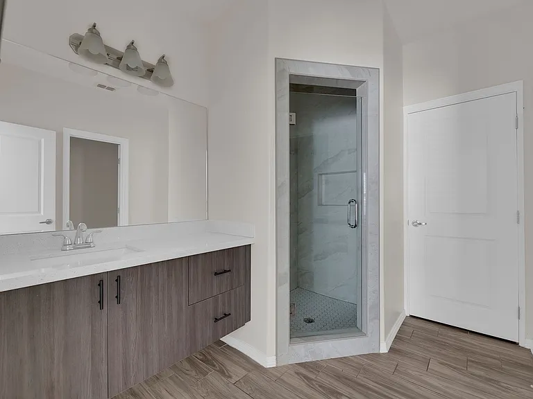 1013 La Pointe Ave #3 — Photo 28