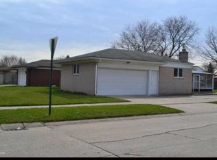2655 Clayton Dr, Troy, MI