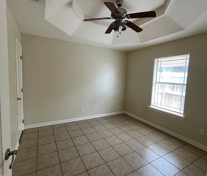 1205 S Palm Dr #4 — Photo 7