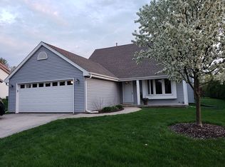 2430 Fox River Pkwy, Waukesha, WI 53189