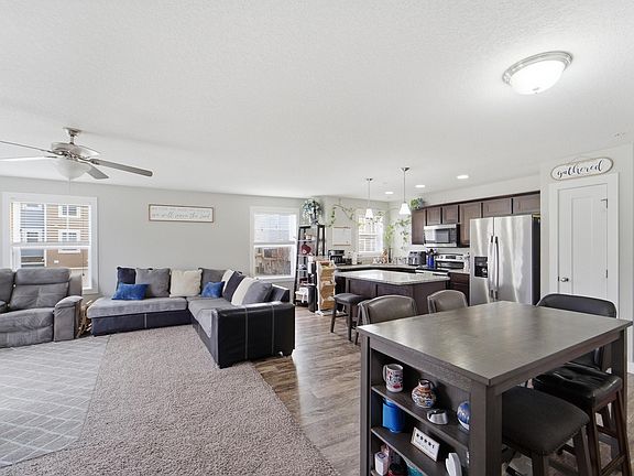 5th image of 235 Burr Oak Ct