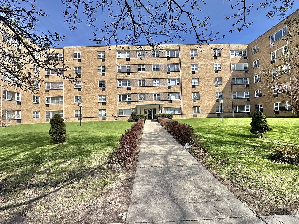 1st image of 6161 N Hoyne Ave APT 514