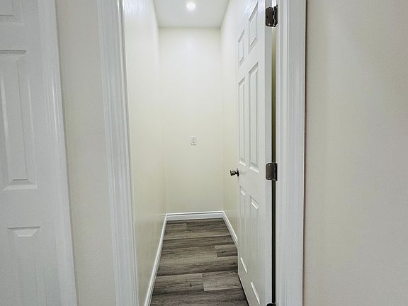 3rd image of 2121 E 4th St APT 1