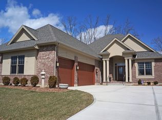 1993 Horseshoe Bnd, Centerville, OH 45458
