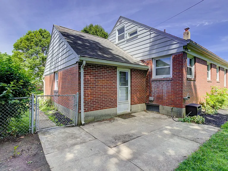 1724 Northgate Rd — Photo 22