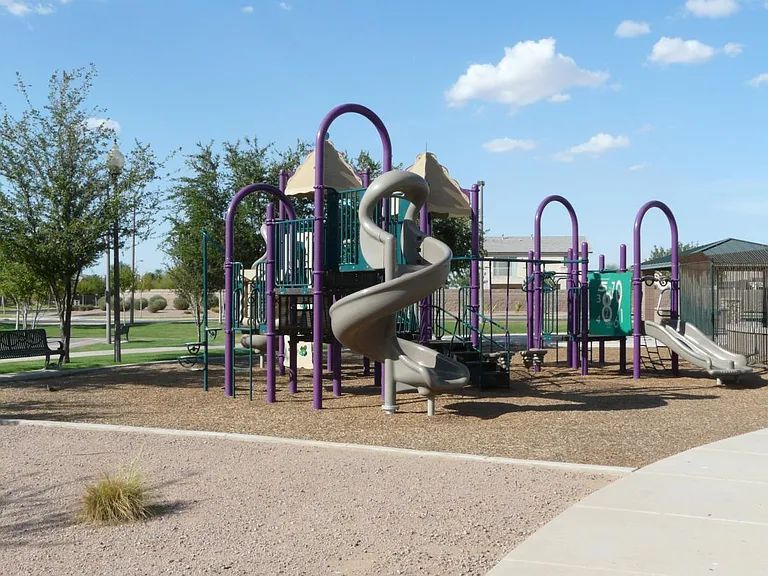 playground/Cobblestone Farms