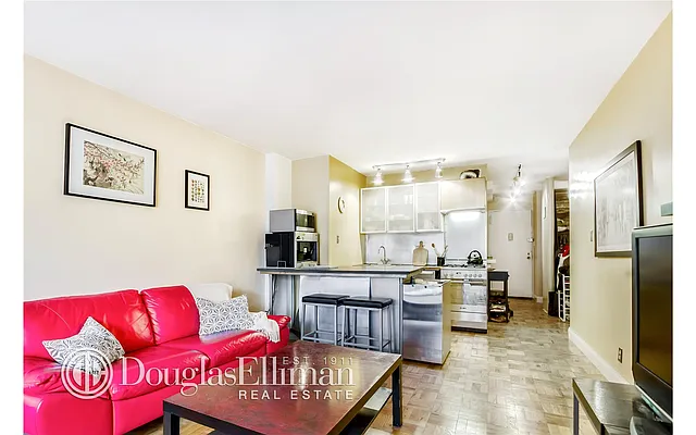 Rented by Douglas Elliman | media 10
