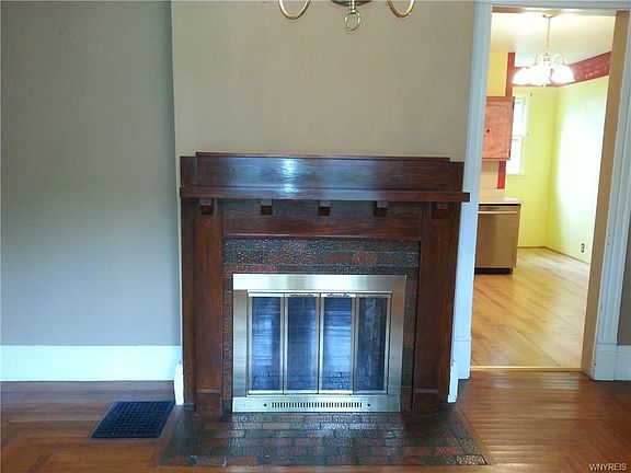 5th image of 37 Livingston St