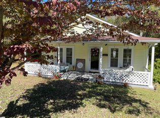 204 Clemson St, Laurens, SC 29360