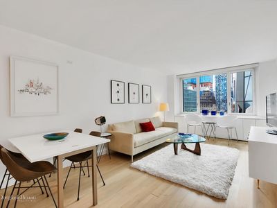 322 W 57th St APT 32K1, New York, NY, 10019