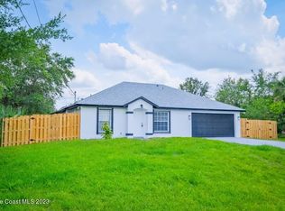 572 Garbelmann St SW, Palm Bay, FL 32908