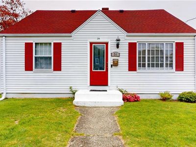 24 Annette Ave, Pawtucket, RI, 02861