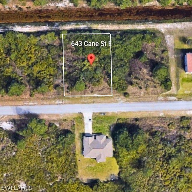 2nd image of 643 Cane St E