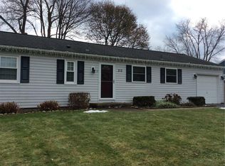 212 Gate House Trl, Henrietta, NY 14467