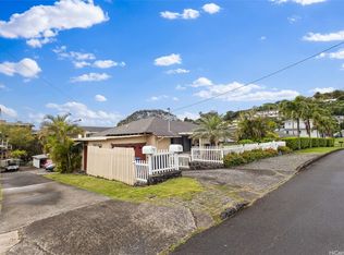 709 Twin View Dr, Honolulu, HI 96817