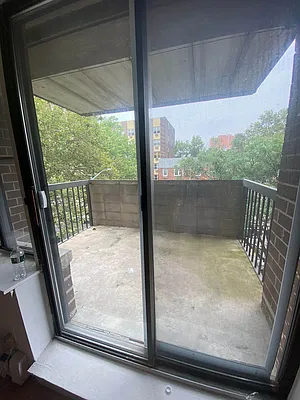 Rented by Contact Realty | media 4