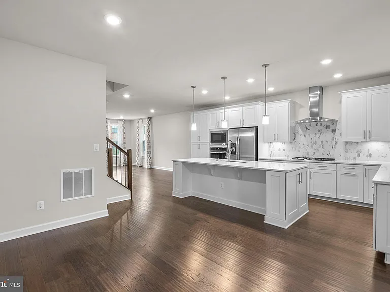9271 Wood Violet Ct — Photo 14
