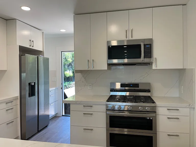 3102 Suter St — Photo 8