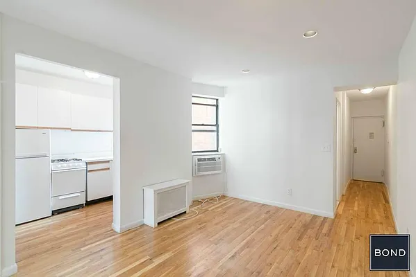 Rented by Bond New York | media 4