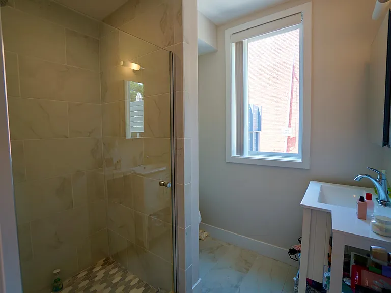 1101 Clifton St NW #B — Photo 9