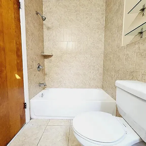 1048 Broadway #5D — Photo 6