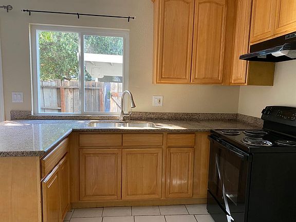 5th image of 2132 Cerro Terbi Ct