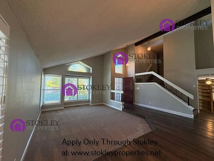 2397 Lake Meadow Cir — Photo 8