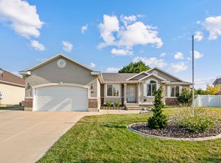821 E 2050 S, Clearfield, UT 84015